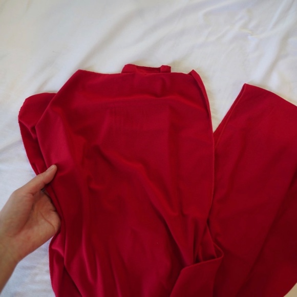 Beautiful Red Prom Dress!! - Picture 8 of 9